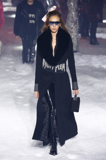Philipp Plein Fall 2018 Ready-to-Wear Филипп Плейн осень зима 2018 коллекция неделя моды в Нью Йорке Mainstyles